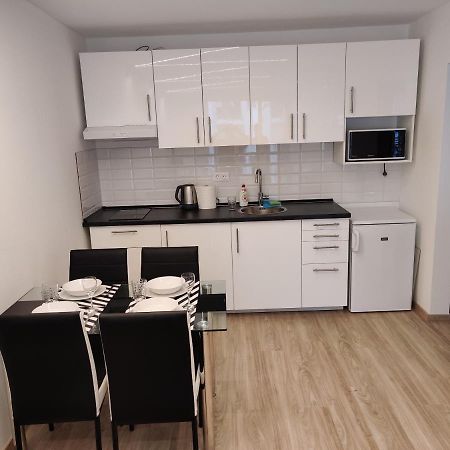 Pirat Apartman Appartement Siófok Buitenkant foto